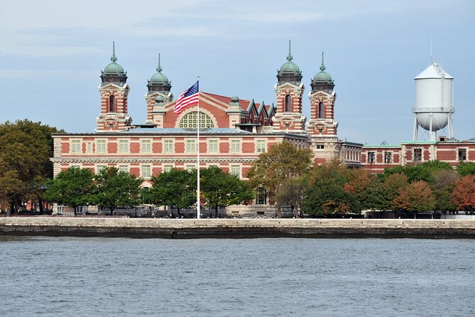 Statue of Liberty & Ellis Island Guided Tour with Ferry Transfers - Statue of Liberty from different vantage points: how to make the most of your time