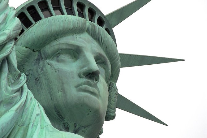 Statue of Liberty Roundtrip Ferry ticket - Meeting at 24 State St: what to do right at the start