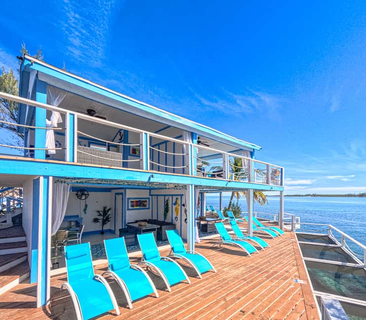 SunCay Private Oceanview Villa up to 6 with Lunch and Ferry - Beyond snorkeling: kayaks and standup paddleboards for extra water time