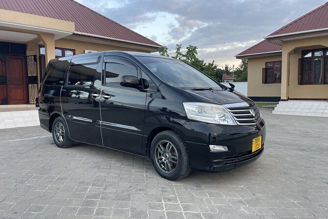 Transport Dar es Salaam Airport Port, Ferry or Train to Hotel - Finding Your Driver Fast: Signage, Calls, and Vehicle Confirmation