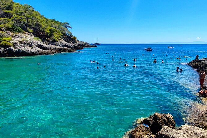 Tremiti Islands from Rodi Garganico: ferry and boat tour - Cala Tonda, Cala delle Arene, and Why Beach Choice Matters