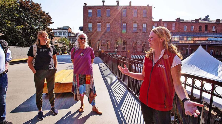 Victoria Bites and Sights Tour with Food, Drinks and Ferry - Price and value: why $62 can actually make sense