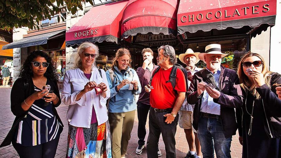 Victoria Bites and Sights Tour with Food, Drinks and Ferry - From the Empress Doormen: the Government St meeting moment that sets the tone