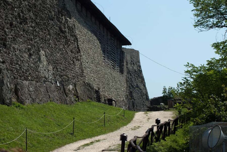 Visegrád Hike & Castle Tour with Ferry from Budapest - What to bring so the day stays comfortable