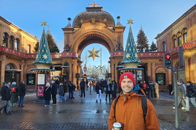 Walk & Canal Tour: Copenhagen Highlights + Changing of the Guards - The Black Diamond and the library by the harbor